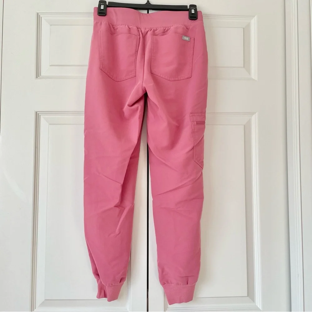 Figs Women's Quartz BCA breast cancer awareness Zamora petite jogger scrub pants - Picture 3 of 4